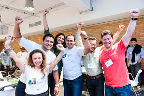 Equipe vencedora do primeiro lugar em otimização de campanha.