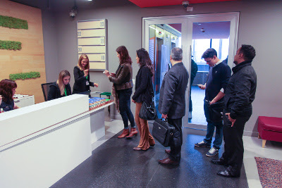 Convidados da Madara chegando ao Google.